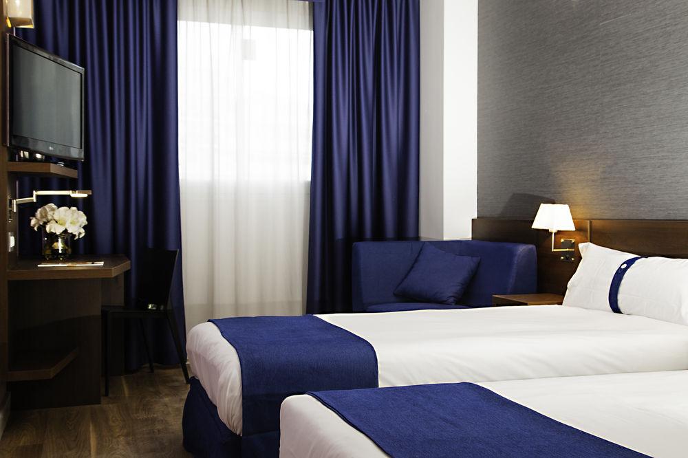 Hotel Olympia Universidades Валенсия Экстерьер фото