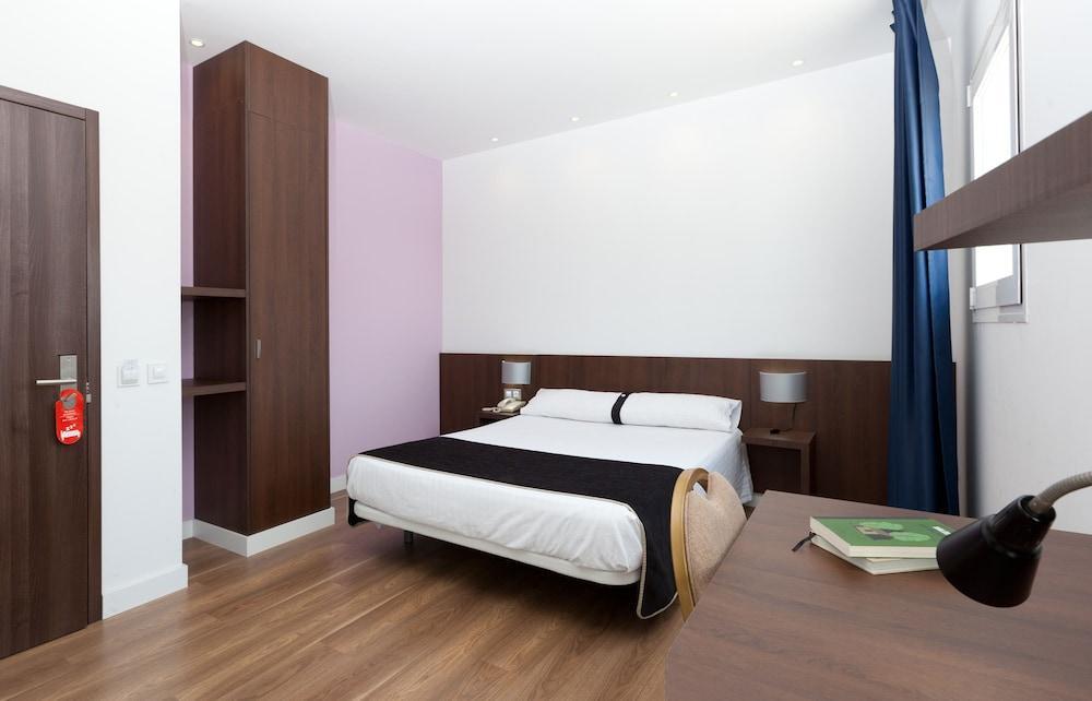 Hotel Olympia Universidades Валенсия Экстерьер фото