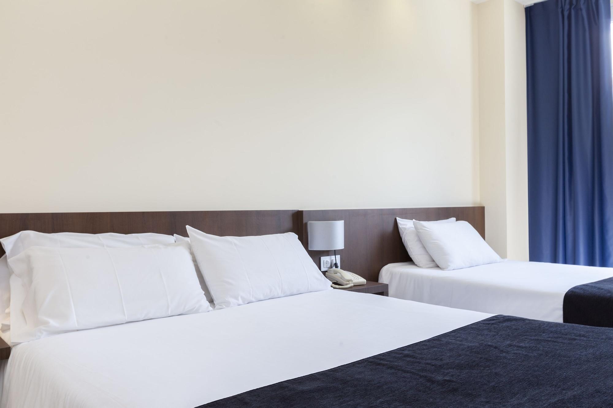 Hotel Olympia Universidades Валенсия Экстерьер фото