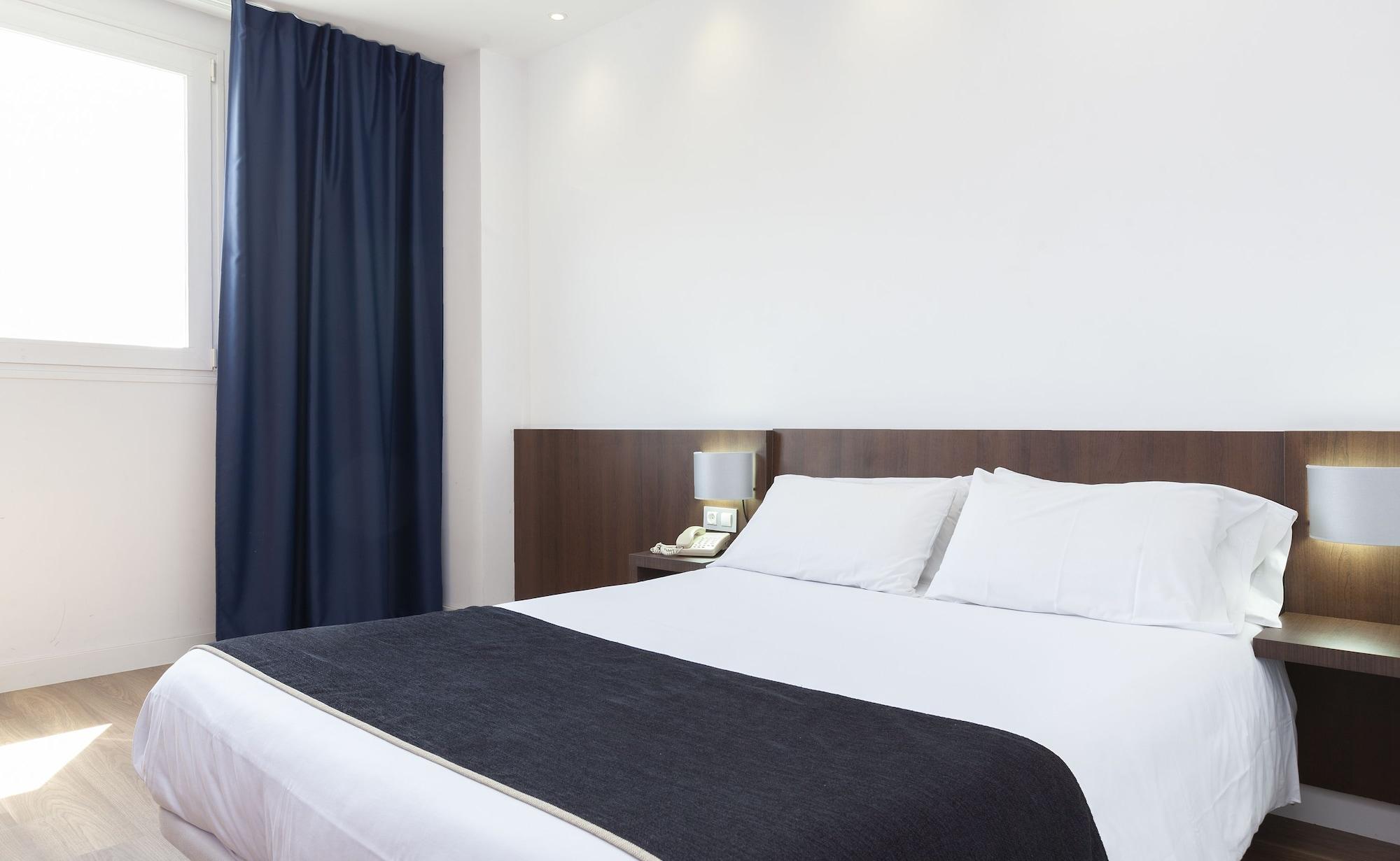 Hotel Olympia Universidades Валенсия Экстерьер фото