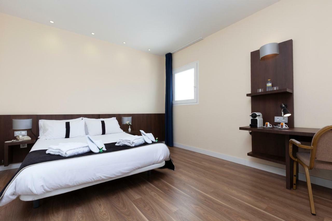Hotel Olympia Universidades Валенсия Экстерьер фото